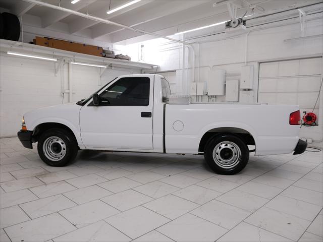 2003 chevrolet s-10 base