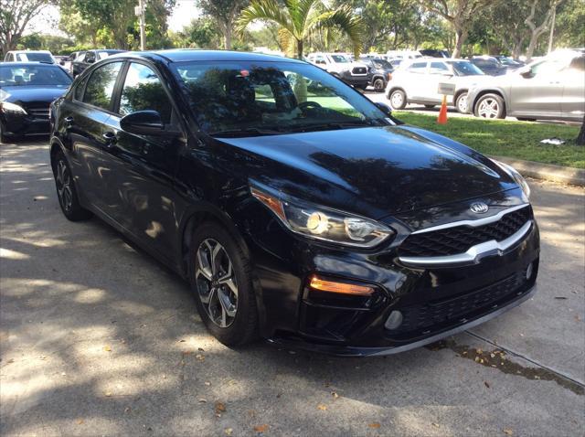 2019 kia forte lxs