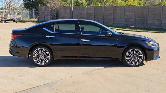 2025 Nissan Altima