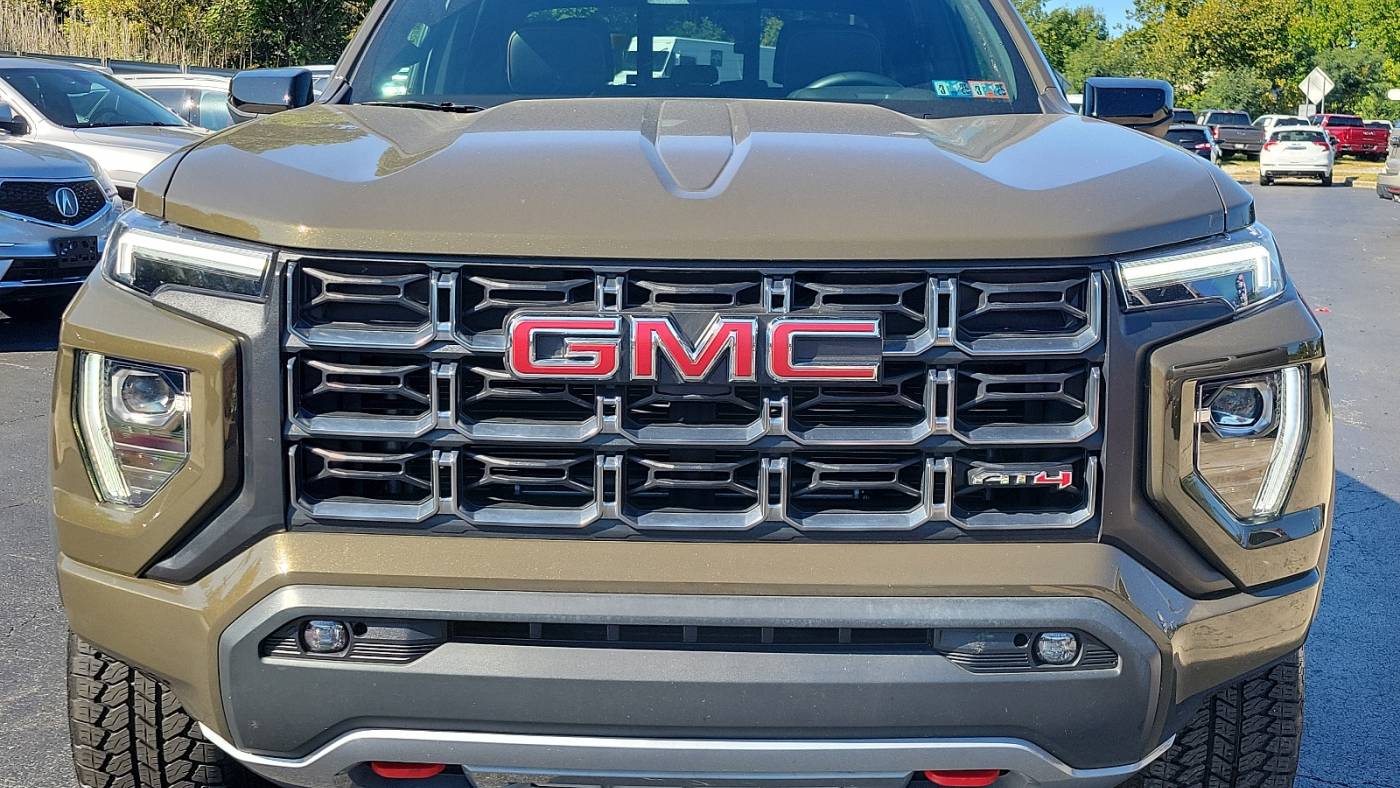 2023 gmc canyon at4