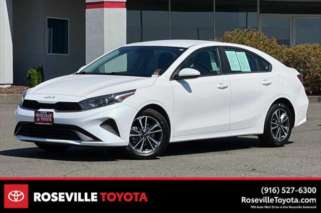 2022 kia forte lxs