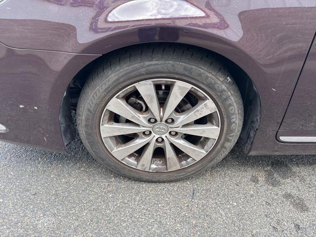 2011 toyota avalon base