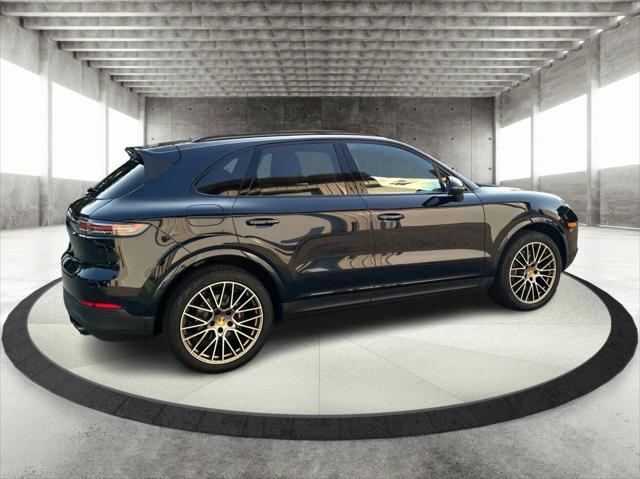 2023 porsche cayenne platinum edition