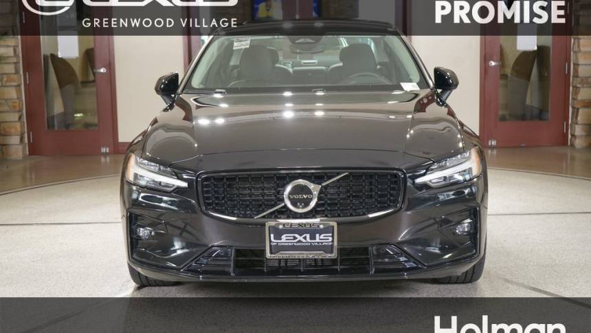 2024 volvo s60 b5 ultimate dark theme