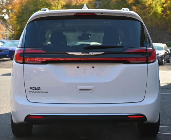 2022 chrysler pacifica touring l