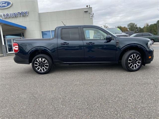 2022 ford maverick lariat