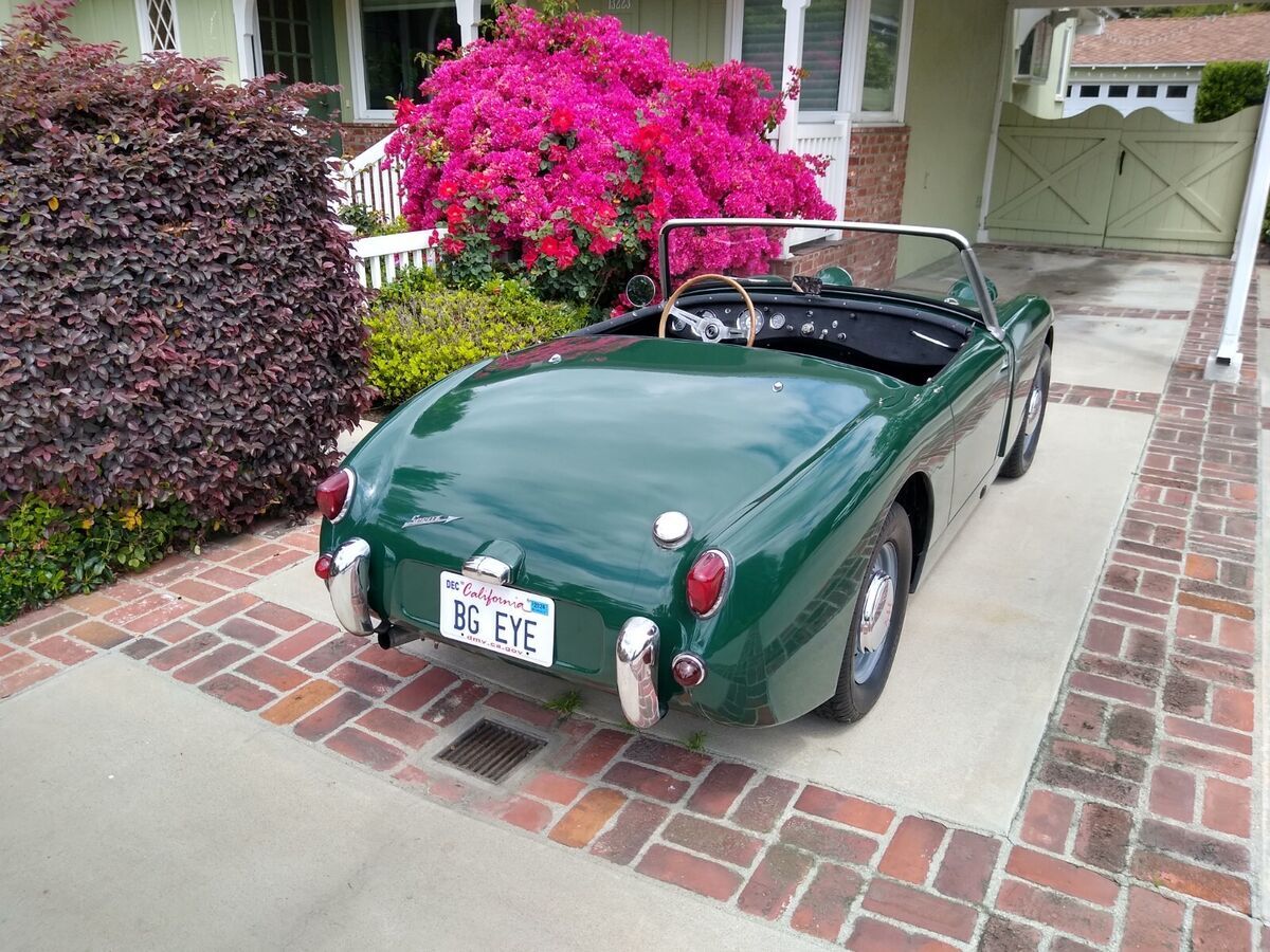 beautiful car in very good condition! take a l@@k!