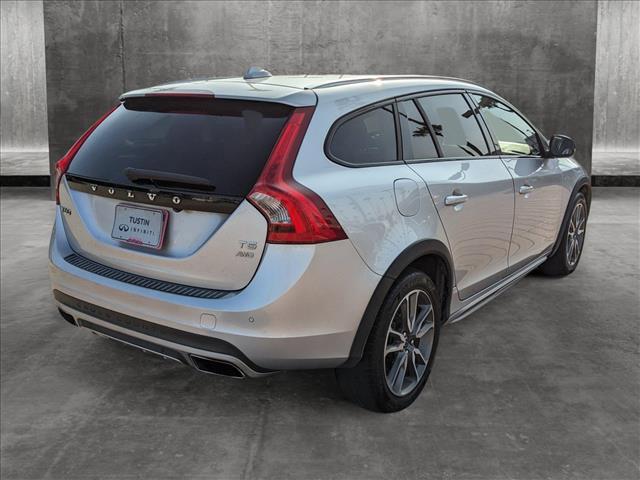 2015 volvo v60 cross country t5