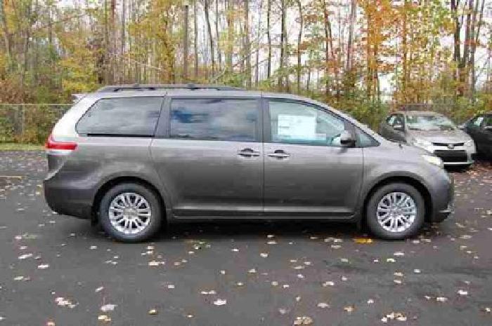 2014 toyota sienna 5dr 8-pass van v6 xle fwd in meadville, pa