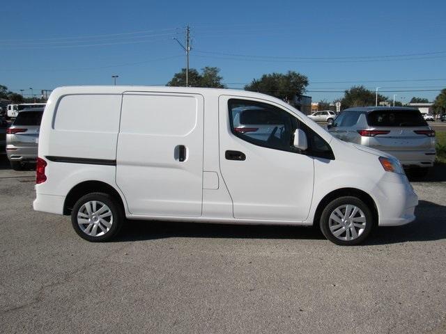 2021 nissan nv200 sv