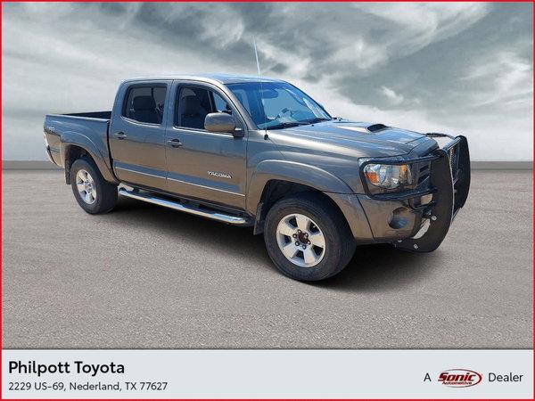 2010 toyota tacoma in canton, michigan