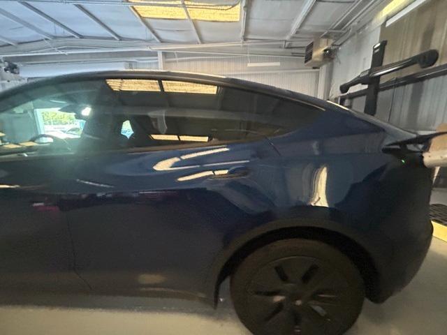 2024 tesla model y base