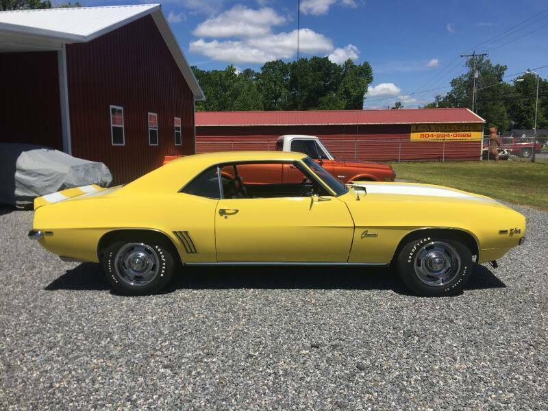1969 chevrolet camaro daytona yellow 4 speed transmission