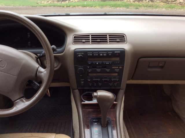 lexus es300