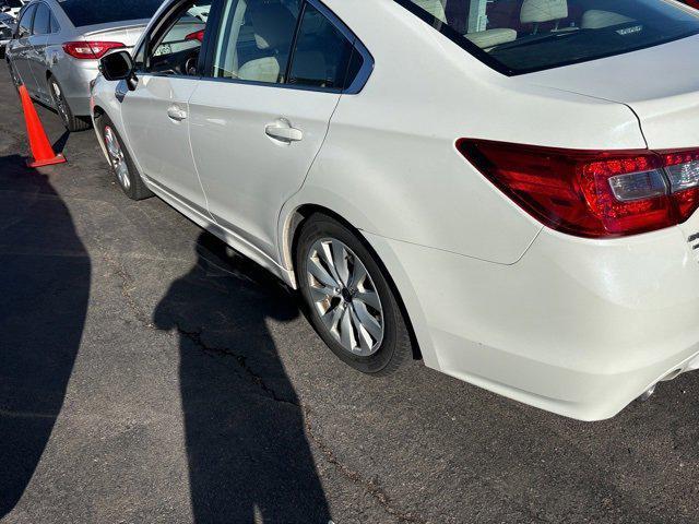 2016 subaru legacy premium