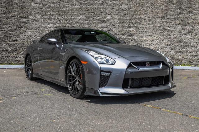 2017 nissan gt-r premium