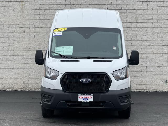 2023 ford transit-250 base
