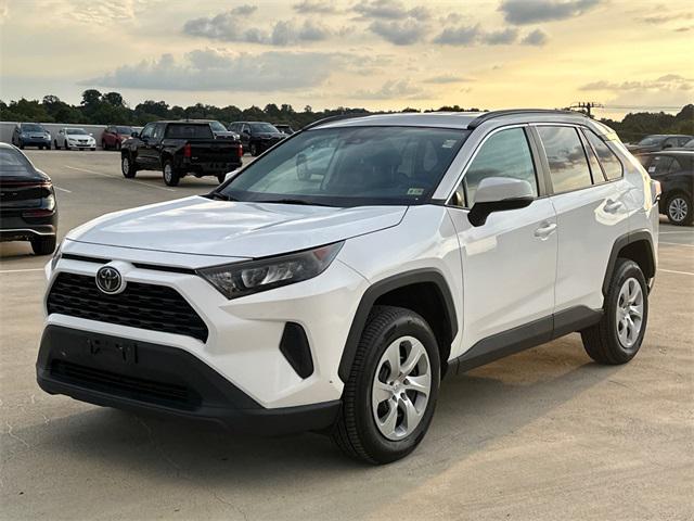 2020 toyota rav4 le