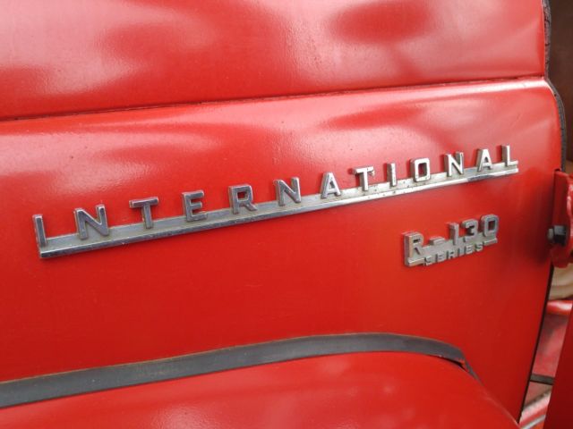 1953 international harvester r-132, very rare hydraulic tilt flatbed, no reserve