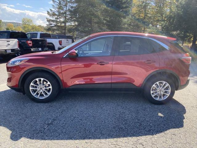 2021 ford escape se