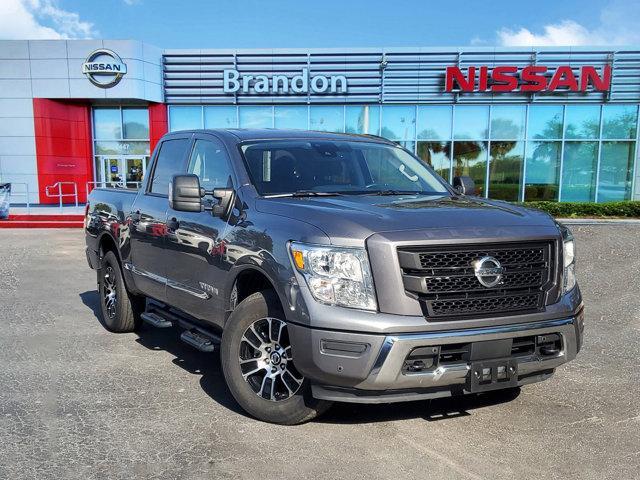 2022 nissan titan sv