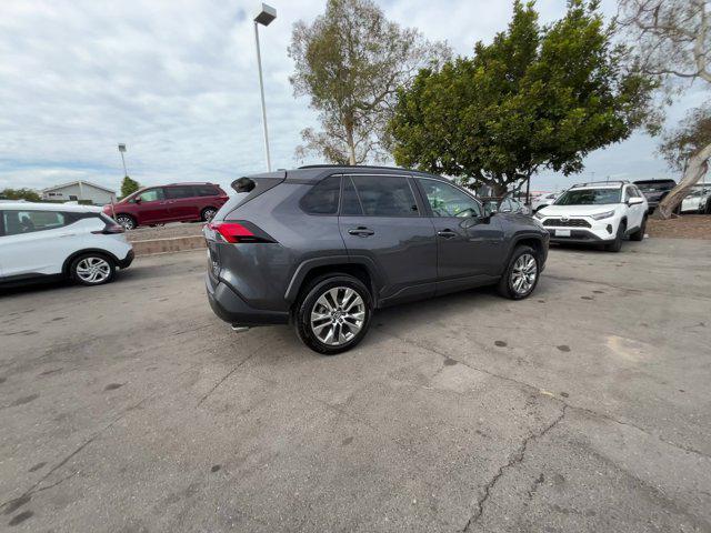2019 toyota rav4 xle