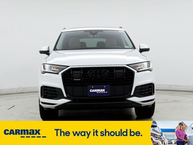 2023 audi q7 premium plus