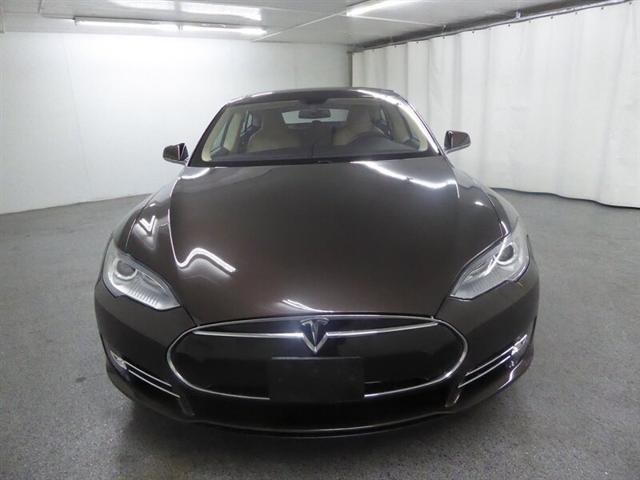 2013 tesla model s base