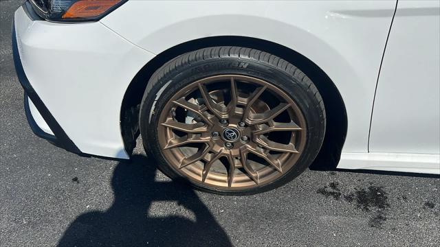 2023 toyota camry se