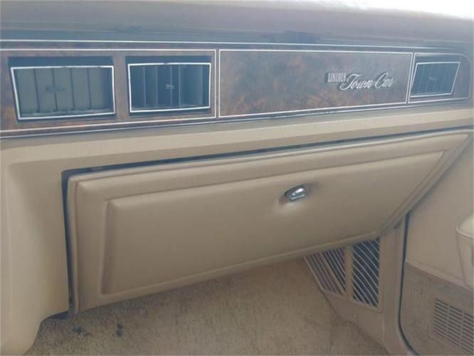 1978 lincoln continental in cadillac, michigan
