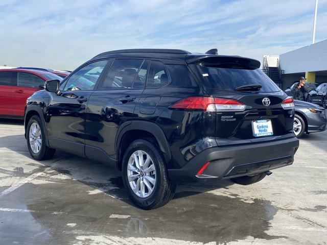 2024 toyota corolla cross le