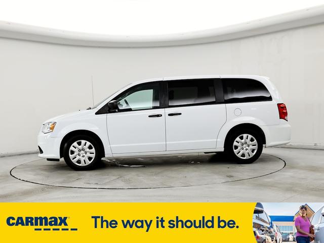 2019 dodge grand caravan se