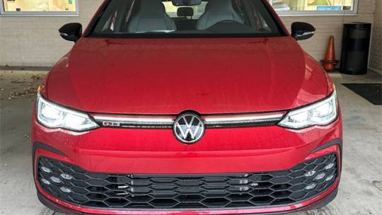 2024 Volkswagen Golf GTI se
