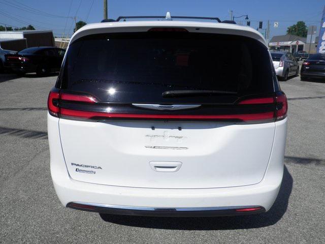 2022 chrysler pacifica touring l