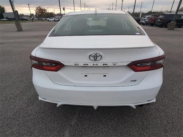 2024 toyota camry se