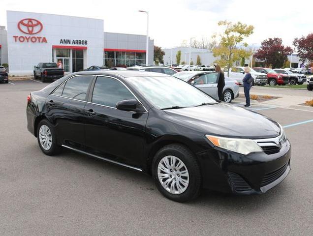 2014 toyota camry le