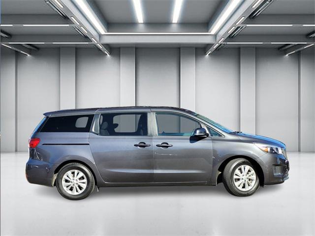 2018 kia sedona lx