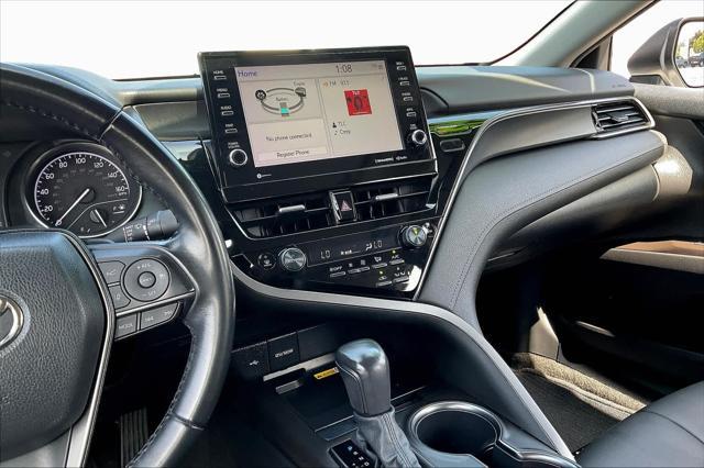 2022 toyota camry se