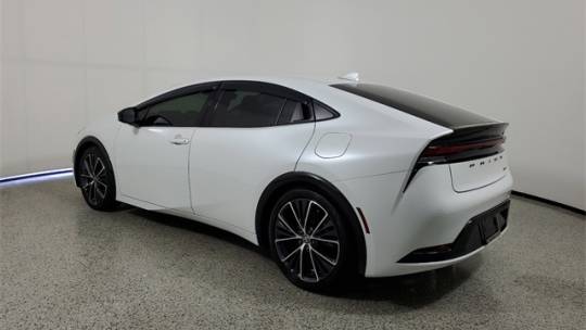 2024 toyota prius xle