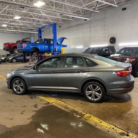 2019 volkswagen jetta 1.4t r-line
