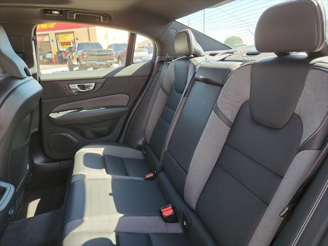 2024 volvo s60 b5 plus black edition