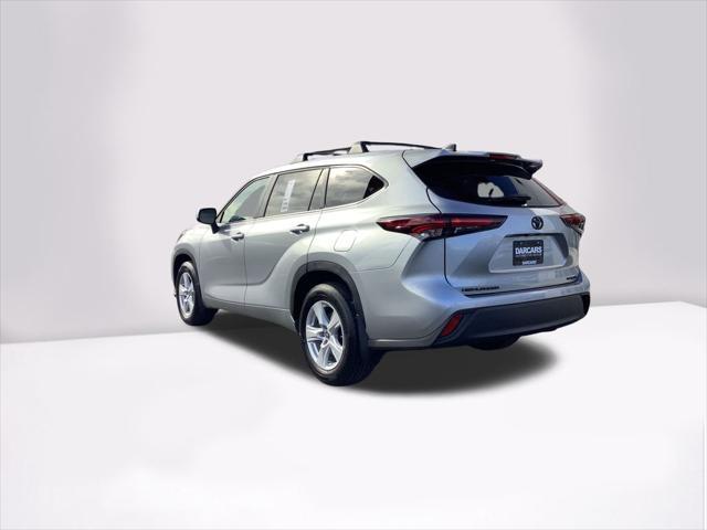 2024 toyota highlander le
