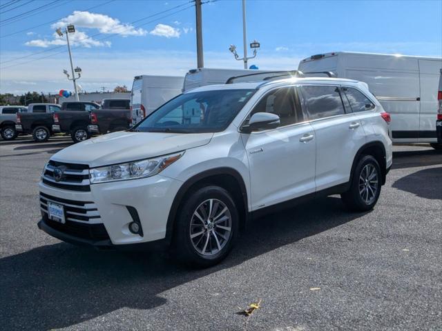 2019 toyota highlander hybrid xle