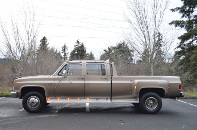 1988 chevy western hauler crew cab 3500 4x4 7.4l v8 4-speed only 51,36miles!!!