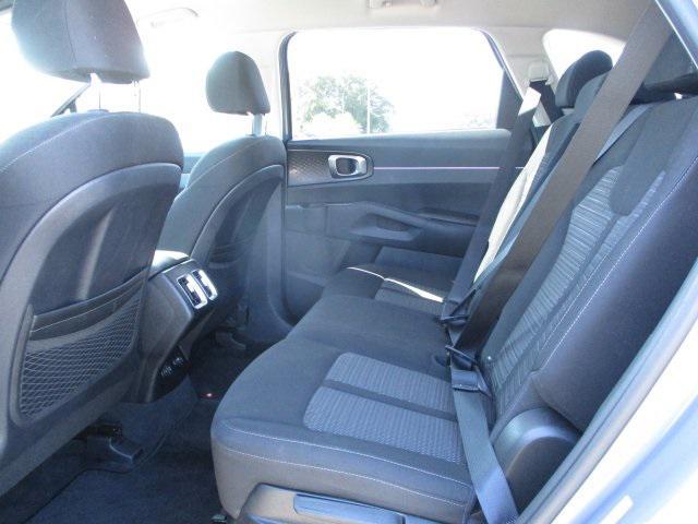 2022 kia sorento lx
