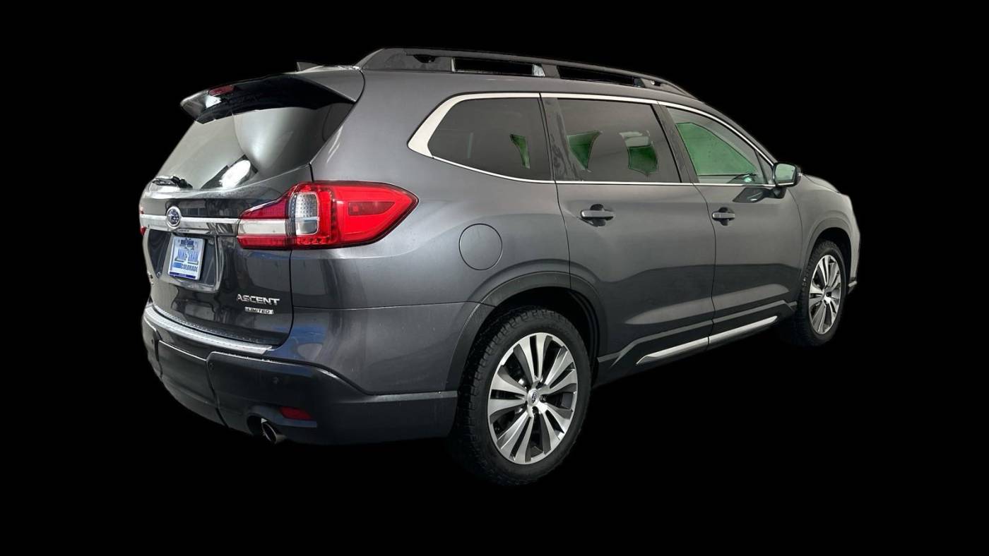 2022 subaru ascent limited 7-passenger