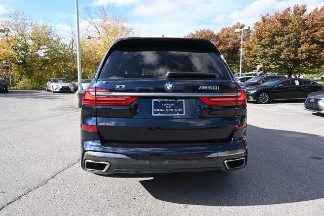 2022 bmw x7 m50i