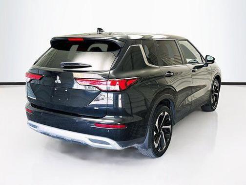 2022 mitsubishi outlander