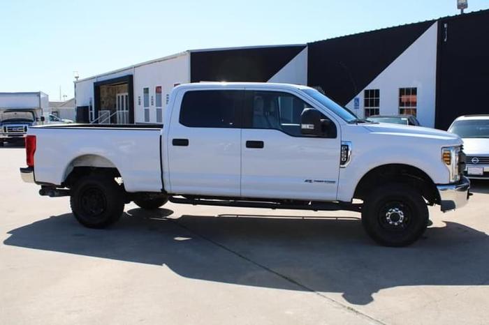2019 ford f250 super duty crew cab xl 4x4 sd crew cab 6.75 ft. box 160 in. wb srw in plano, texas