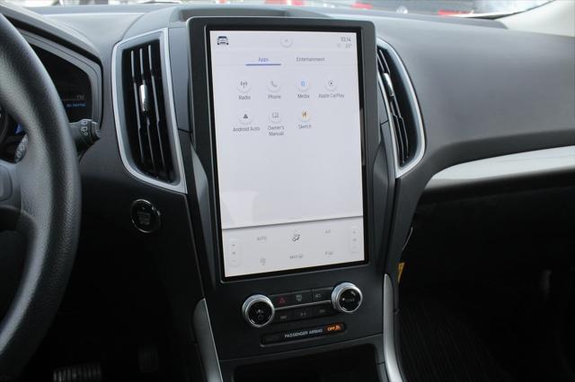 2023 ford edge se